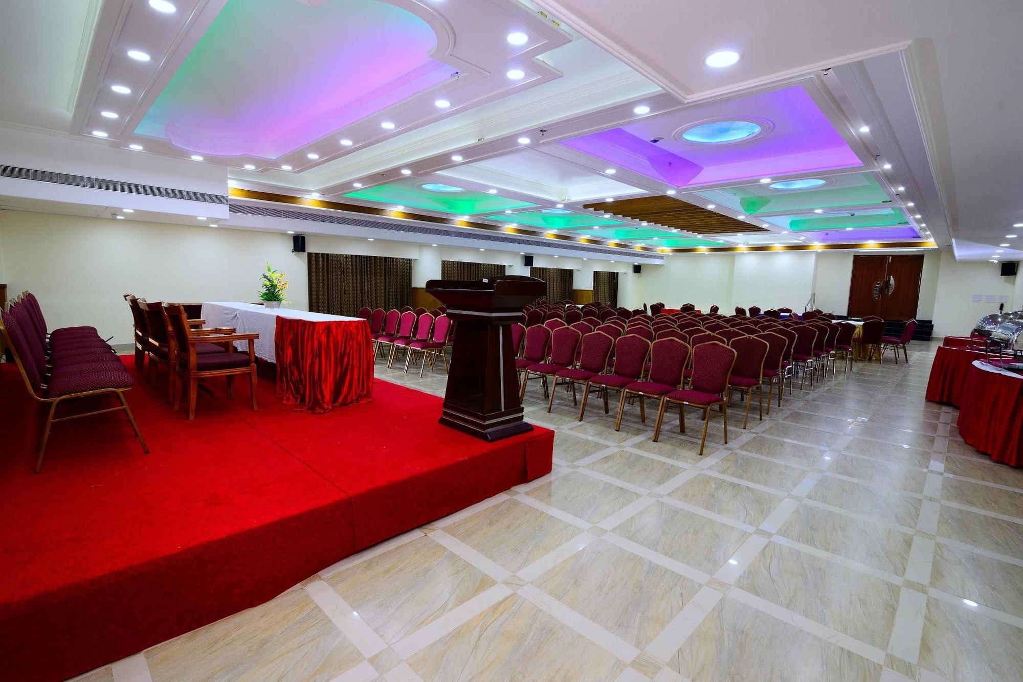 Hotel Sps Kings Way à Thiruvananthapuram Extérieur photo