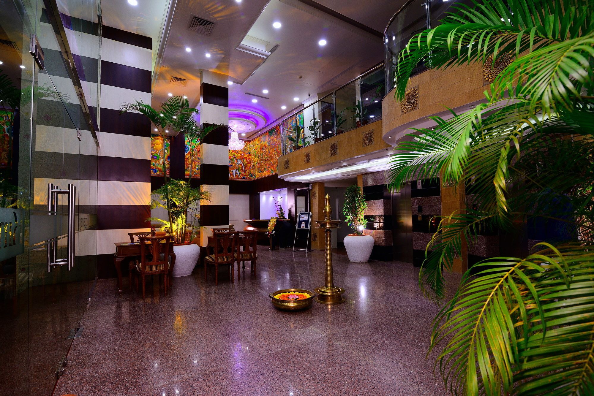 Hotel Sps Kings Way à Thiruvananthapuram Extérieur photo